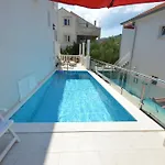 Rezidence Castello شقة Zrnovo
