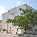 Rezidence Castello شقة *