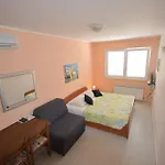 Rezidence Castello شقة Zrnovo