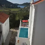 Rezidence Castello Žrnovo