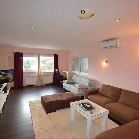 Rezidence Castello Apartman *