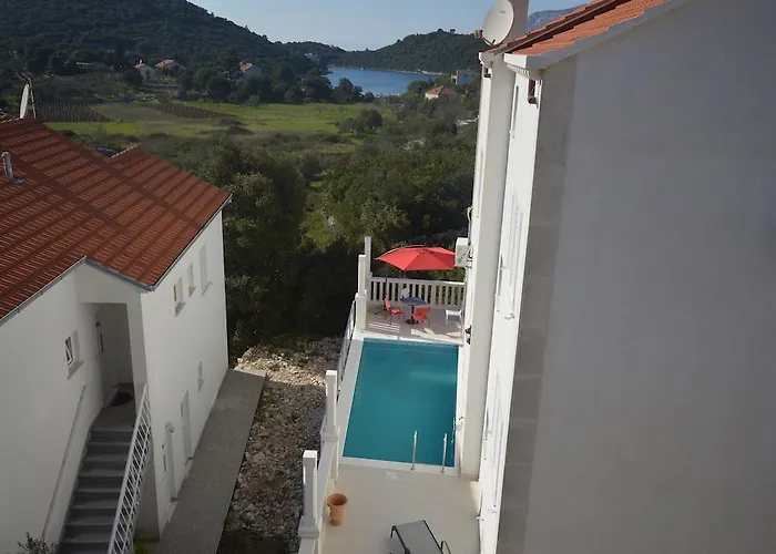 Villa Castello Residence Zrnovo