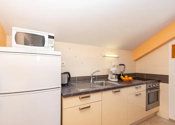 Villa Castello Residence * Zrnovo