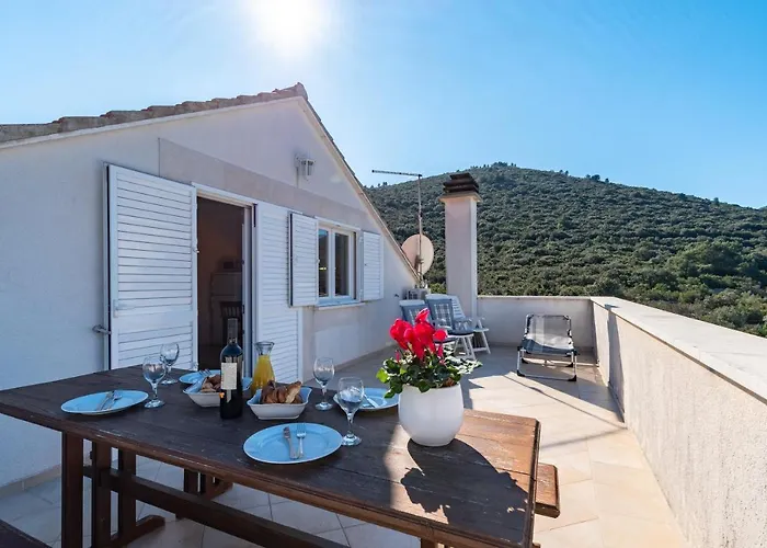 Apartamento Villa Castello Residence Zrnovo